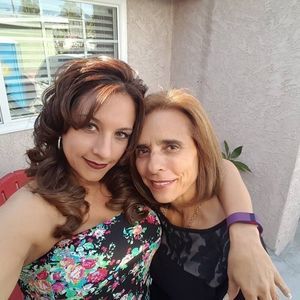 Meet your Posher, Leticia